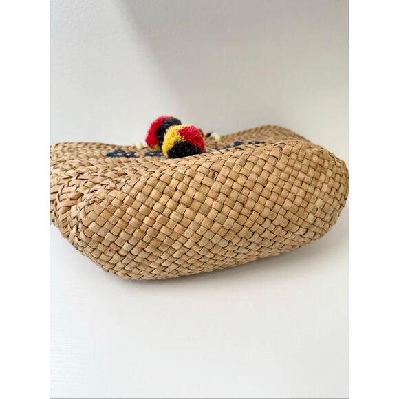 KAYU la dolce vita Woven Embroidered Basket Tote Handbag - Picture 7 of 8